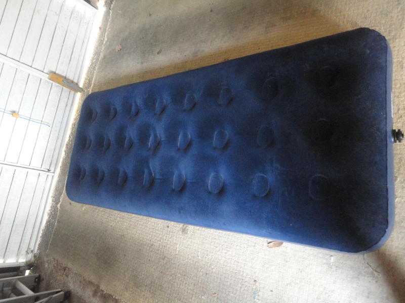 single blowup mattress