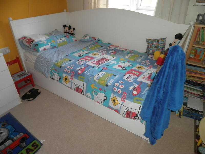 Single day bed. And toddler bed mattress