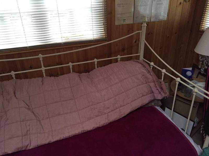 Single Day Bed With Mattress