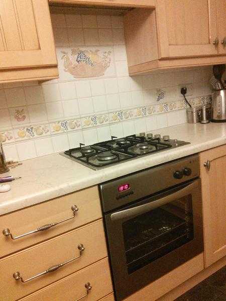 Single electric fan oven and gas hob. Very good condition.