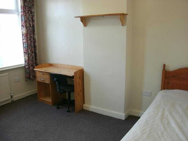 single furnished room drewry lane de223qs 60 pw inc bills