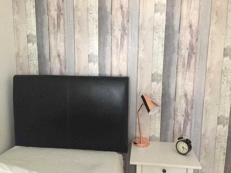 Single headboard