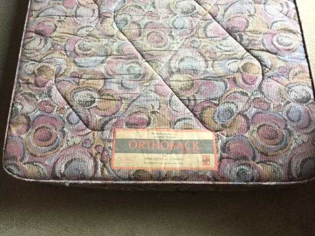 Single mattress (free to collector)