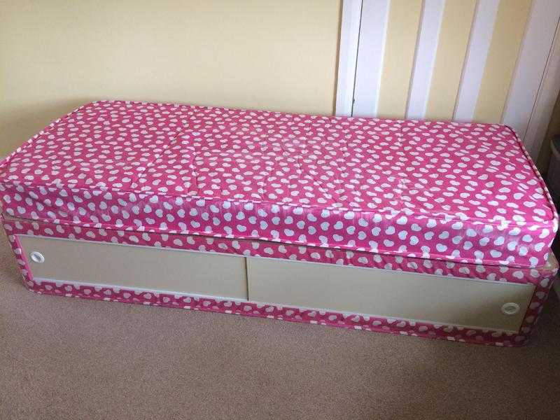 Single pink divan an mattress