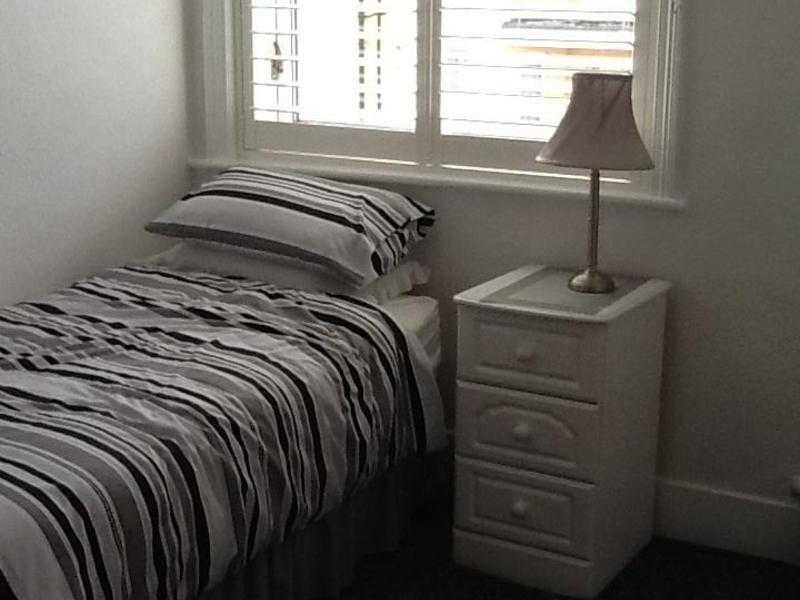 Single room for rent in hove. Twin room soon to be available.