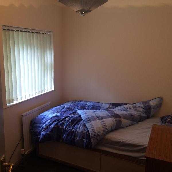 Single Room in Shared House