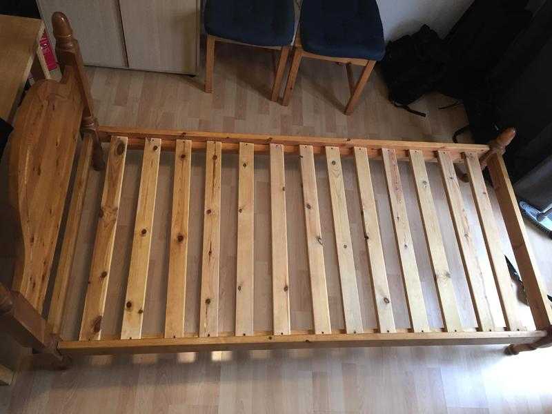 Single solid bed frame