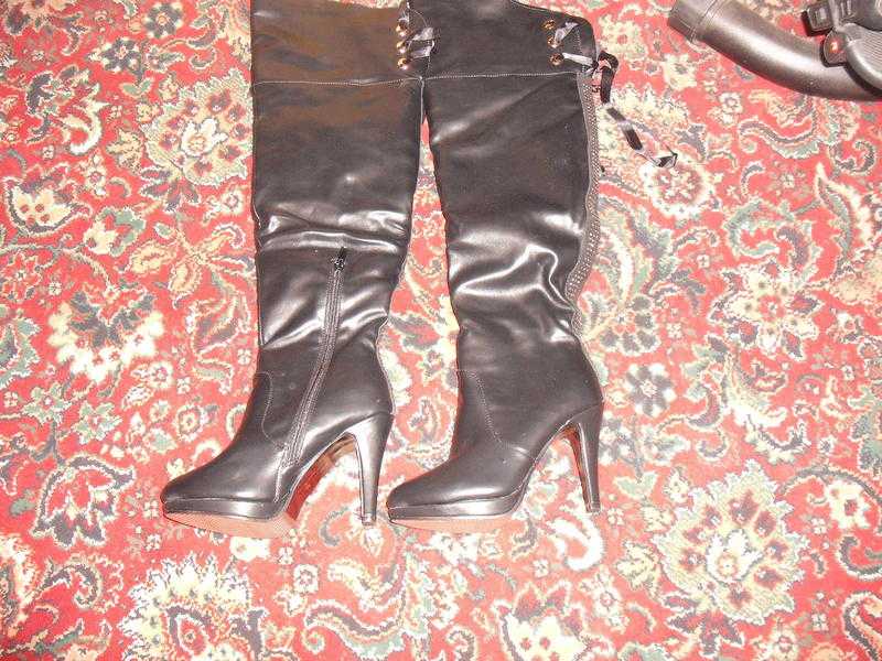 size 6 thigh boots black leather BNWOB