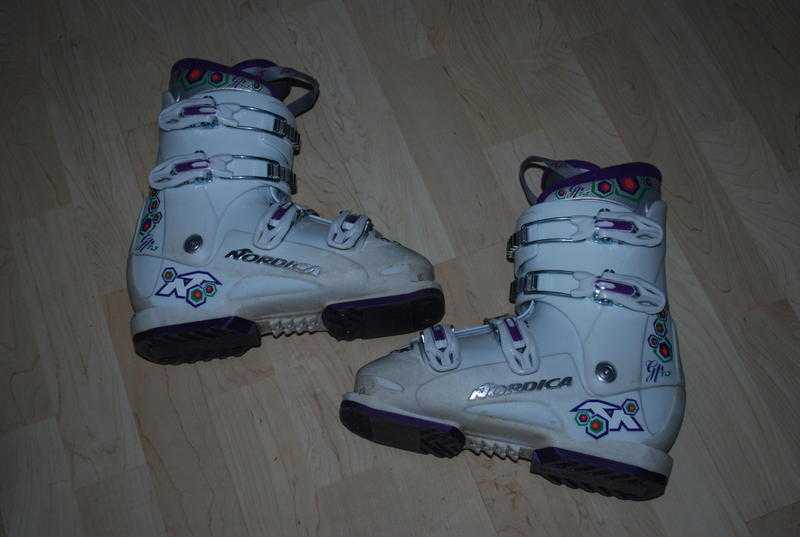 Ski Boots 039Nordica039 (girl039s)
