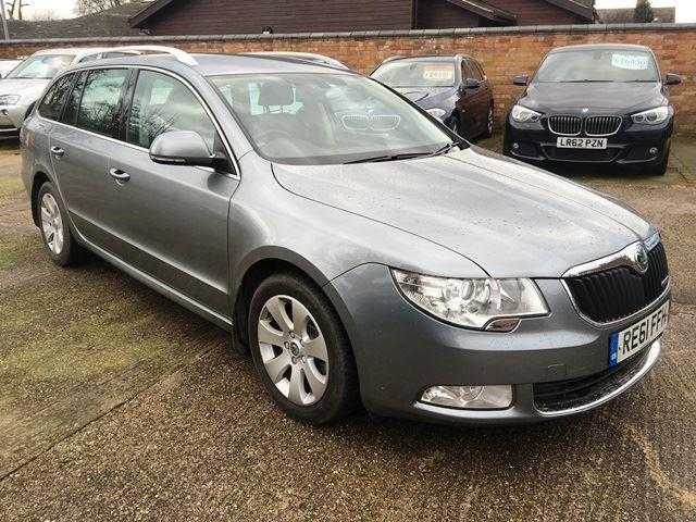 Skoda Superb 2011