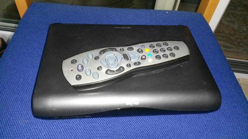 SKY HD MULTIROOM BOX WITH REMOTE.