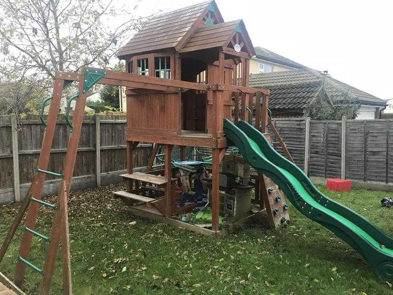 Skyfort II Playcentre - backyard discovery climbing frame with multiple features