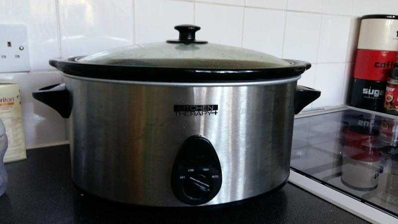 Slow cooker by Kitchen therapy.