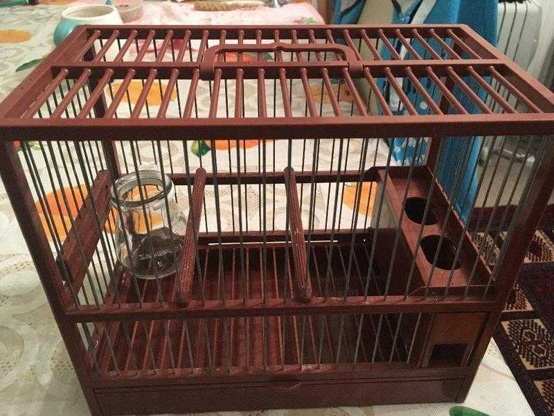 Small bird cage excellent condition