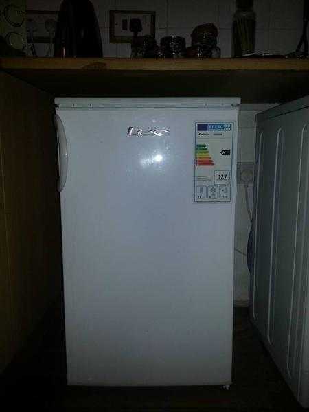 Small FridgeFreezer. Excellent condition