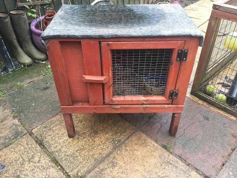 Small hutch