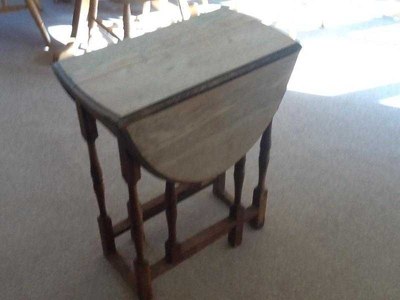 Small Oak table