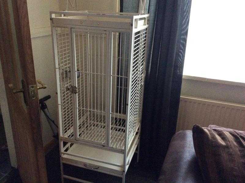 Small parrot cage