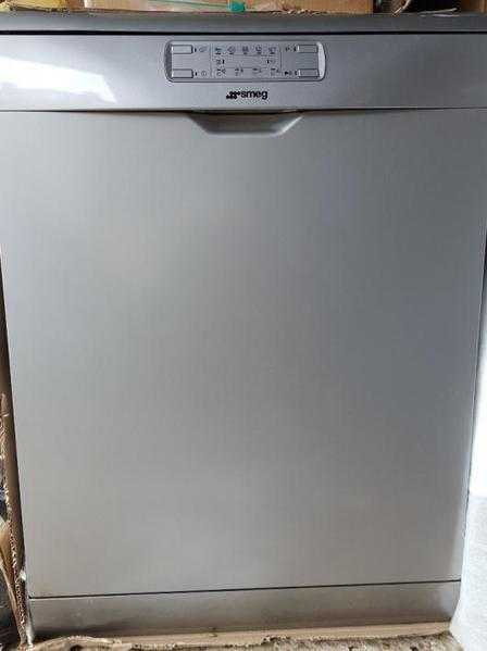 Smeg 12 Plate Dishwasher