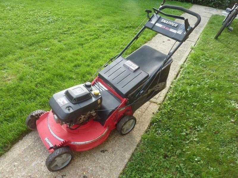 snapper 21 cut self propelled commercial mower, alloy deck, 6 speeds, 800 new (Newick)