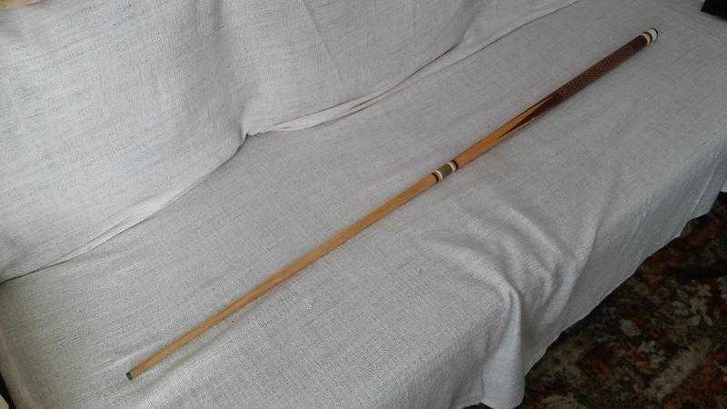 SNOOKER CUE