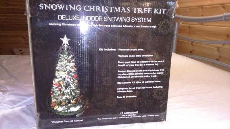 Snowing Christmas Tree Kit