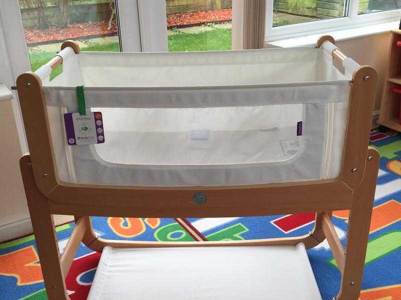 SnuzPod 3 in 1 Bedside Crib and Mattress (Natural)