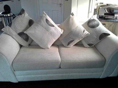 Sofa bed, double in cream fabric