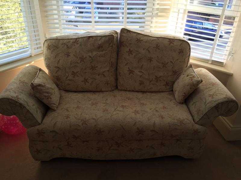 sofa in good condition