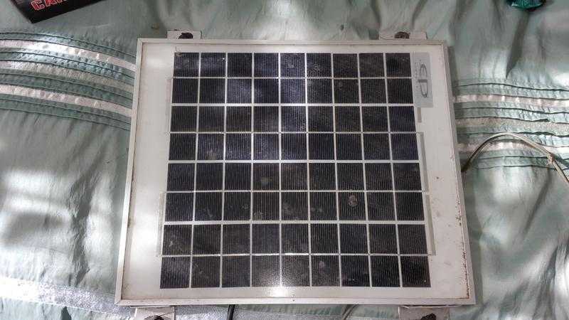 solar panel 10w ideal keeping batteries topped up