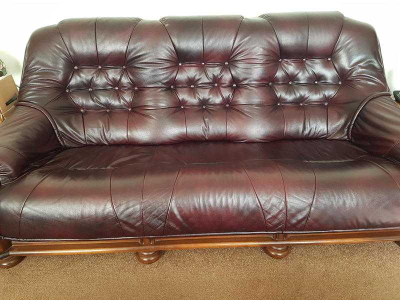 Solid oak and leather 3 piece suite