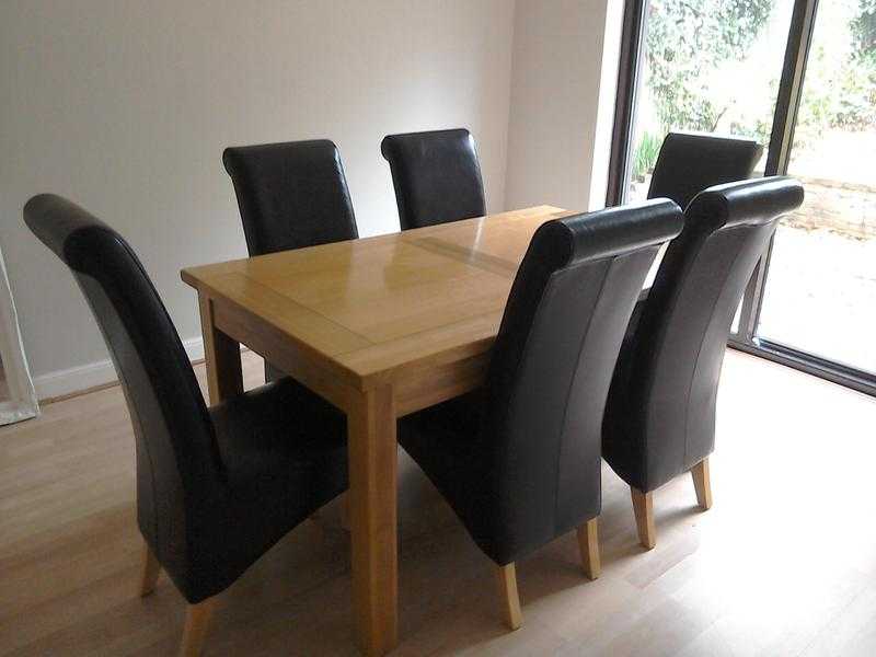 Solid Oak Dining Table