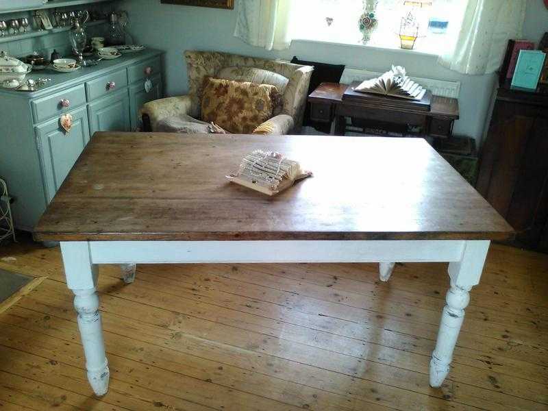 SOLID OAK RUSTIC FRENCH DINING TABLE