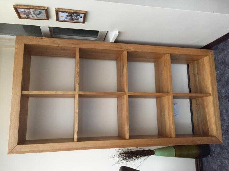 Solid pine display unit