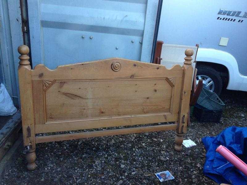 SOLID PINE KING SIZE BED