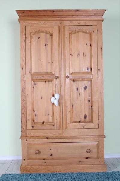 SOLID PINE WARDROBE WITH DRAWER WAXED QUALITY MADE - CAN COURIER