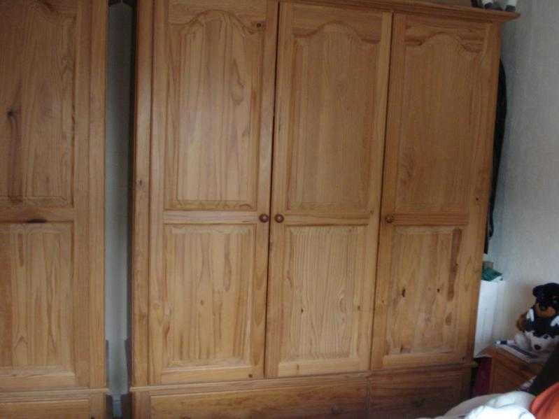 Solid Triple Pine Wardrobe