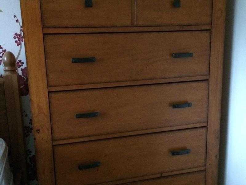 Solid wood chest  of drawers 42