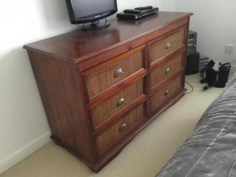 Solid wood chest of drawers - excellent quality and condition