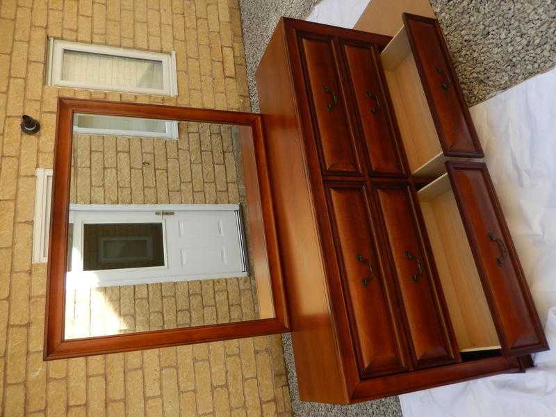 Solid Wood Dresser with Mirror and 6 Large Drawers