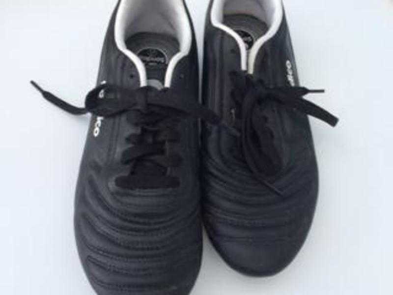 Sondico FootballRugby Boots Black Size 7.5 (41.5)