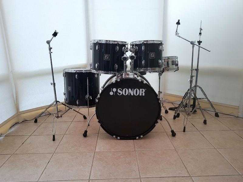 Sonor 503 Series 5 Piece Drum Kit with Hardware