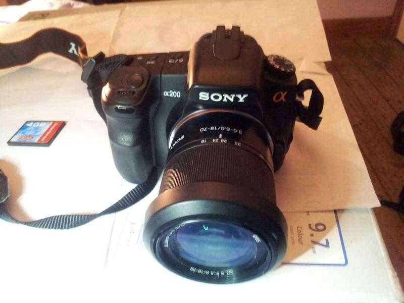 Sony Alpha DSLR-A200(10.2 MP) digital camera