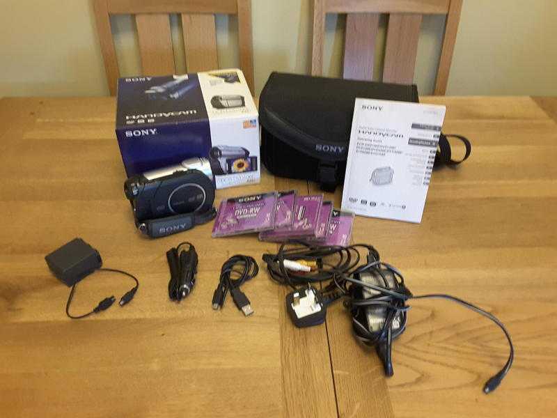 Sony Handy cam DCR DVD 106E camcorder set - 70