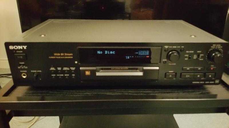 Sony MiniDisc Player MDSJB920 (Mint)