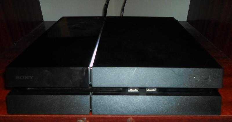 Sony PS4 - 500GB (Console only)