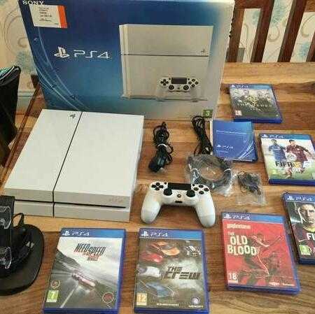 Sony PS4 with 6 Games