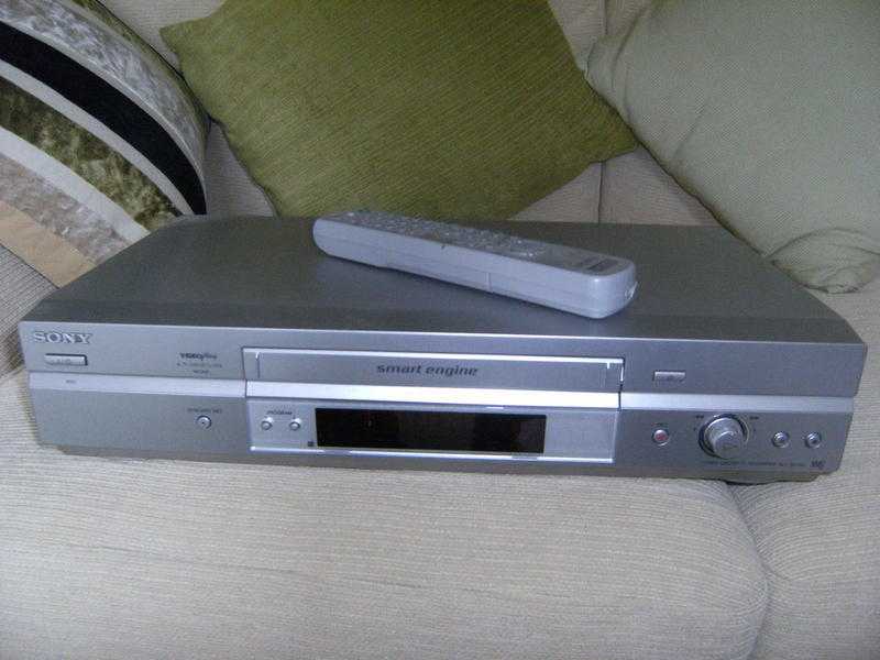 SONY VHS RECORDER