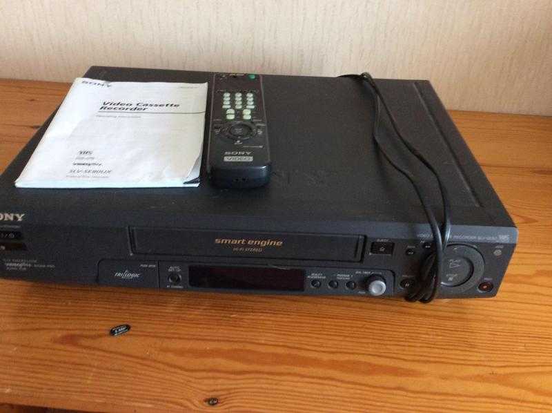 SONY VIDEO PLUS  CASSETTE RECORDER.