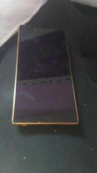 Sony xperia in gold